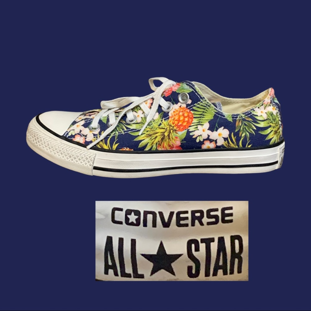 Converse All Star “Floral Denim” Sneakers! Like New! Women’s 7/ Men’s 5
